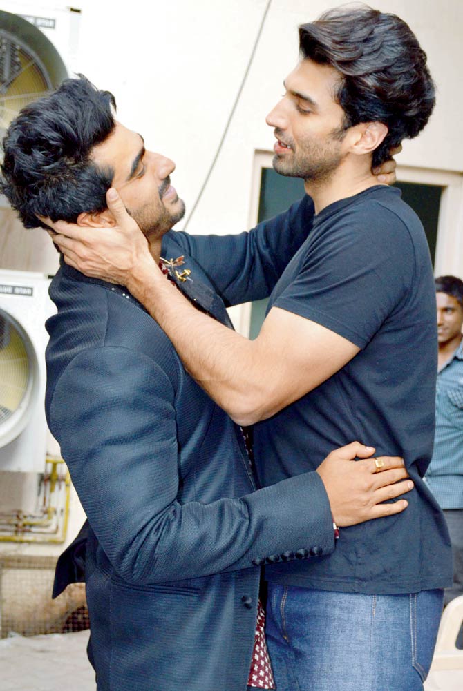 Arjun Kapoor Ka Xxx Sex - Arjun Kapoor and Aditya Roy Kapur indulge in 'bromance'