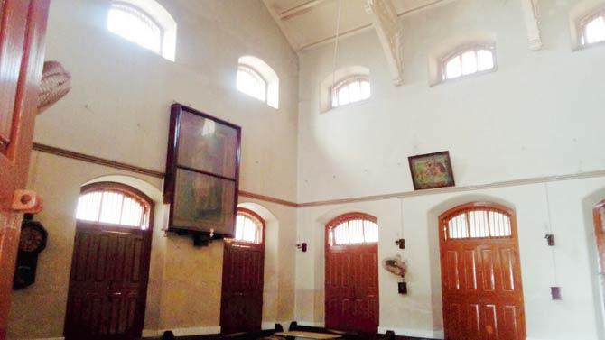 The inside of the Bharuch Agiary