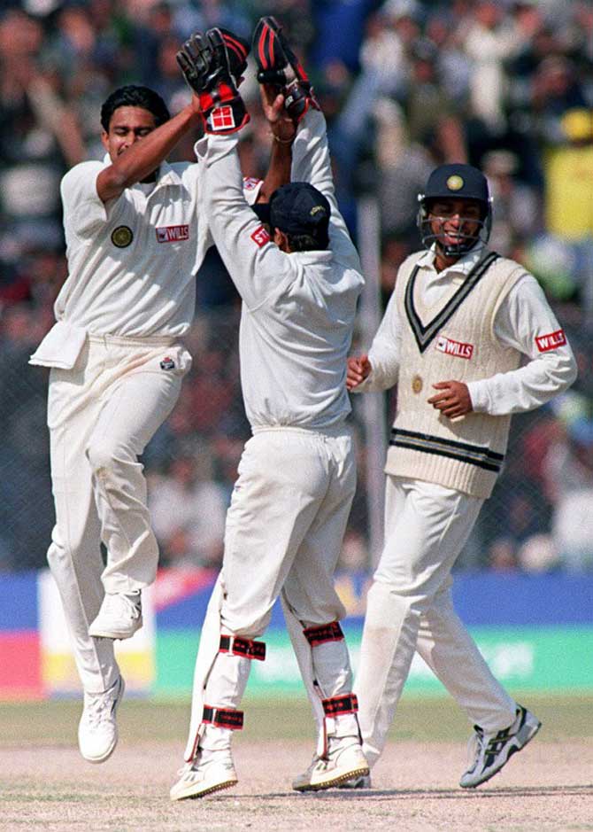 In this picture taken on February 5, 1999, Anil Kumble (left) celebrates with wicketkeeper Nayan Mongia and fielder Sadagopan Ramesh (right) after the dismissal of unseen Pakistani batsman Inzamam ul-Haq during the second day of the second Test match at The Feroz Shah Kotla Cricket Stadium in New Delhi. Pic/AFP