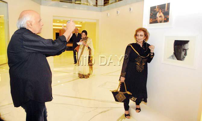 Mahesh Bhatt takes a photograph of Chitra Singh during the book launch on the life and music of Jagjit Singh Baat Niklegi Toh Phir in August last year. Pic/Shadab Khan