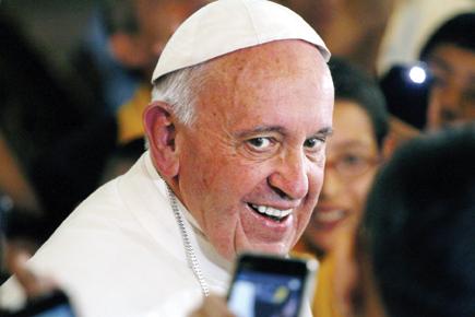 Those who don't gossip could become saints, says Pope