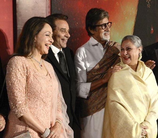 Hema Malini, Dharmendra, Amitabh Bachchan and Jaya Bachchan are all smiles. Picture courtesy: Amitabh Bachchan