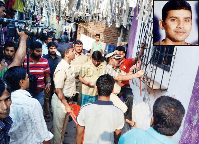 Thane police at the spot where Hasnain Warekar slaughtered his family members
