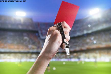Now, 'bad' cricketers in UK to be red-carded or sent to 10-over sin-bin