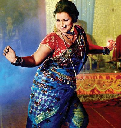 A dancer performs Lavani in Mumbai. Pic/Afp