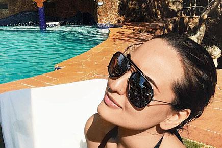 Check out Sonakshi Sinha's first selfie of the year