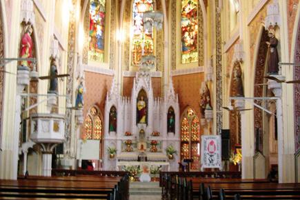 MUMBAI CHHAAP: Visit the Holy Name Cathedral church