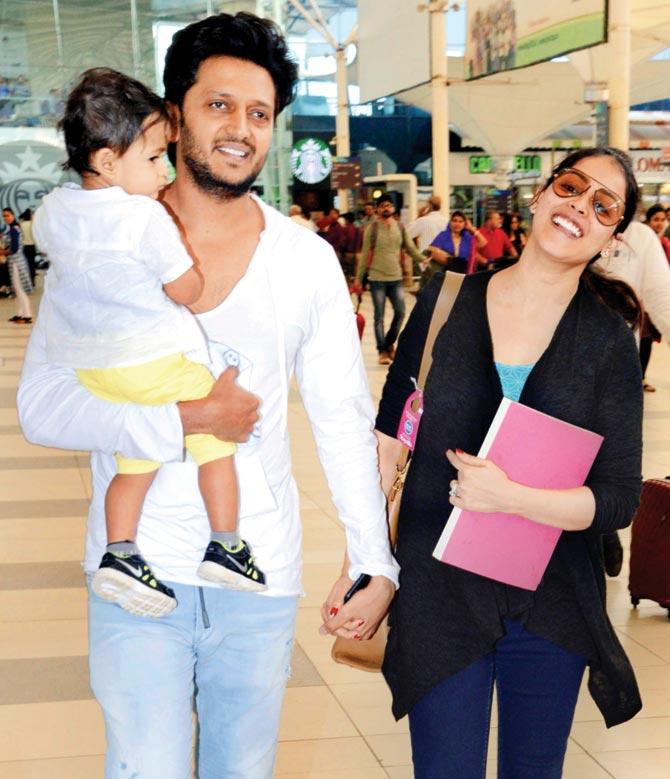 Riteish Deshmukh and Genelia with their son