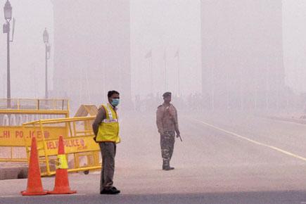 Mumbai-Delhi flight operations disrupted as fog covers the capital