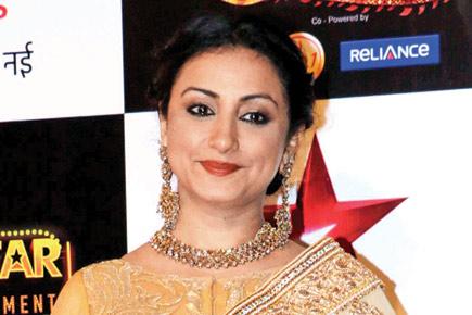 Divya Dutta may call book on mother 'Me and Maa'