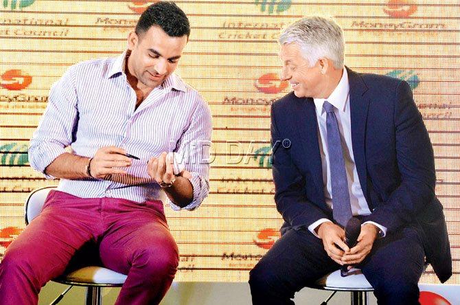 Ex-India pacer Zaheer Khan and ICC Chief Executive Dave Richardson during a media event in Mumbai yesterday. Pic/Sayyed Sameer Abedi