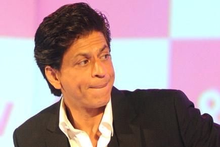 Shah Rukh Khan avoids queries on 'intolerance'