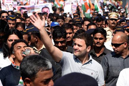 Rahul Gandhi's padyatra halts traffic in Mumbai