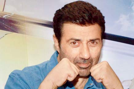 Sunny Deol's fitting reply to those who ridicule him for his dancing!
