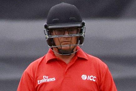 Once hit, now wary: Umpire Ward wears helmet in Ind-Aus ODI