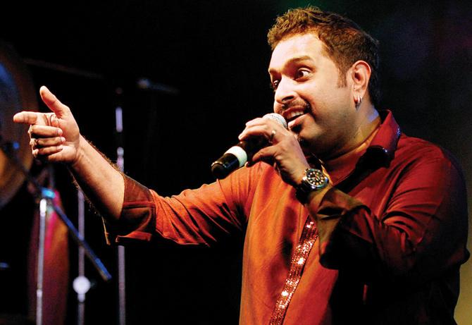 Shankar Mahadevan at a performance in Pune