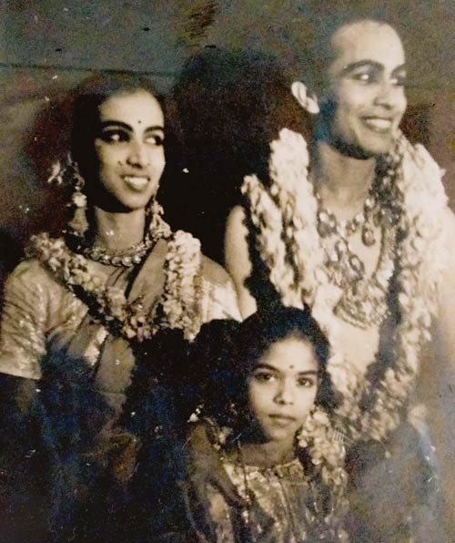 Young Mrunalini with Ram Gopal and Baby MK Saroja. PIC/MOHAN KHOKAR/DANCE ARCHIVES OF INDIA