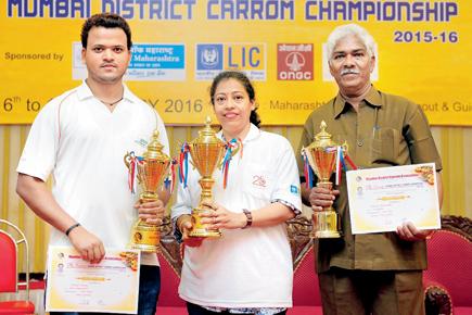Pawar, Chandorkar win carrom titles