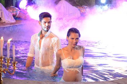 'Bigg Boss 9': Rochelle and Keith turn on the heat with their sizzling act 