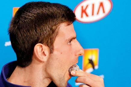 Novak Djokovic loves chewing on dates
