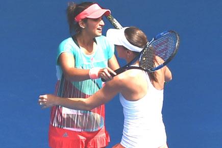 Sania Mirza-Martina Hingis storm into Australian Open semis