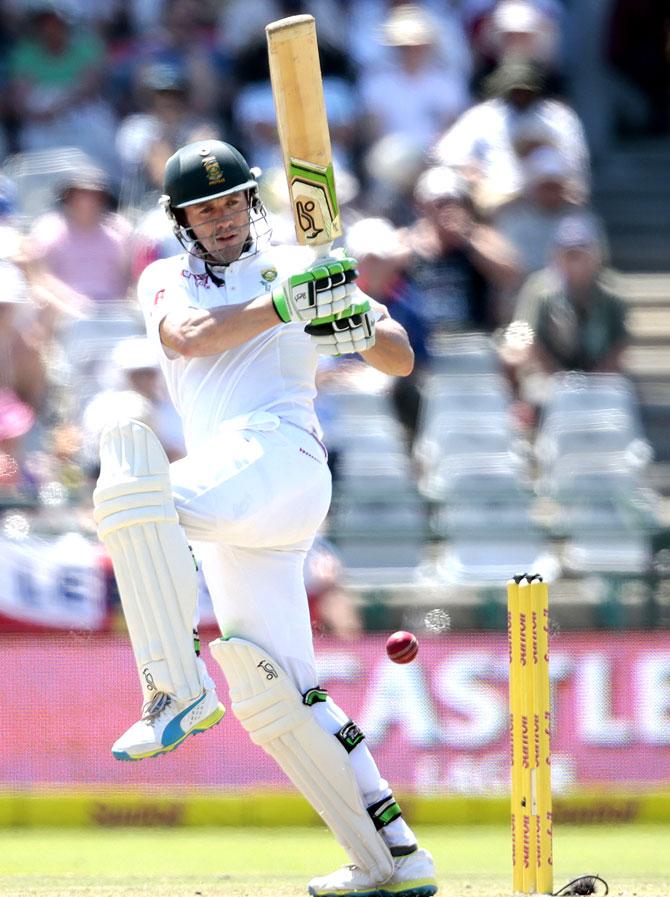 South African batsman AB de Villiers plays a shot during the third days play in the second Test cricket match between England and South Africa at the Newlands stadium. Pic/AFP