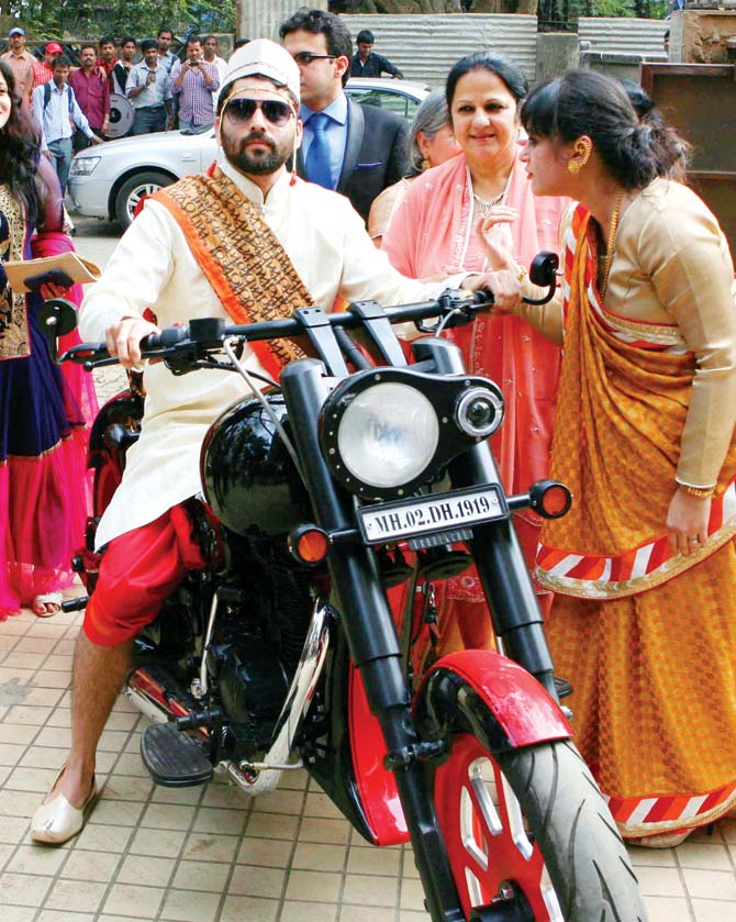 Akshai Varde, owner of Vardenchi, seen here making an entrance at his wedding in 2014