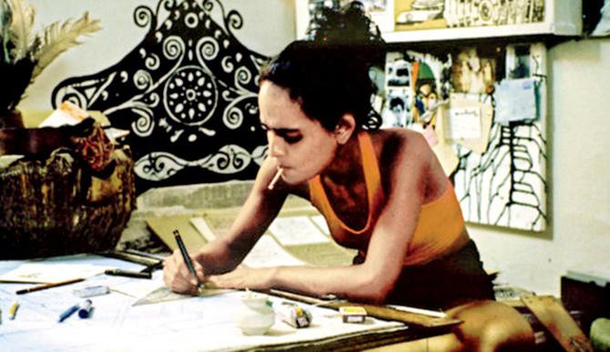A still of In Which Annie Gives It To Those Ones. Arundhati Roy won a National Award for writing this film