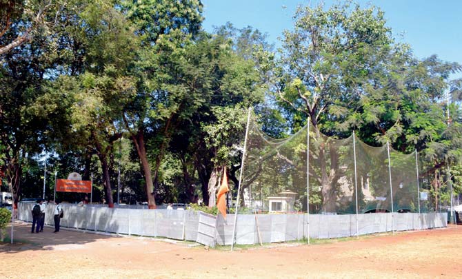 Already, the Sena has staked claim over a much larger area than it’s permitted — although it has permission for the 12x6 metre mound on which the memorial torch is placed, temporary aluminium sheets fence off an eight times larger area. File pic