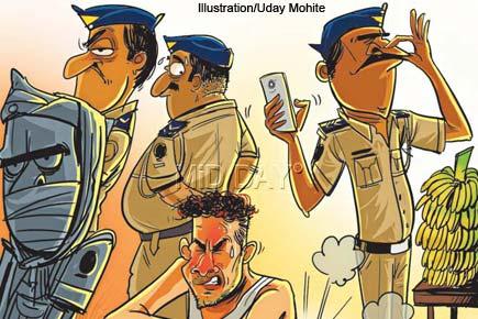 Mumbai: Cops feed thief 48 bananas to recover chain he swallowed