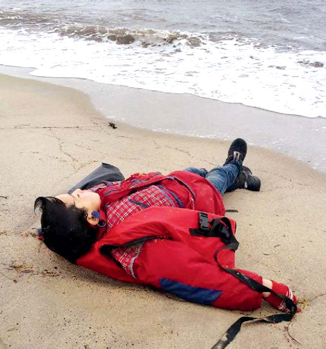 A migrant child washed up ashore in Balikesir’s Ayvalik district on January 5. Pic/AFP