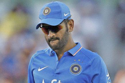 Perth ODI aftermath: Dhoni 'agrees' that umpires are punishing India