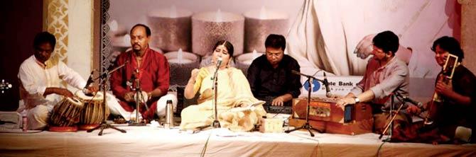 Dr Soma Ghosh in a concert