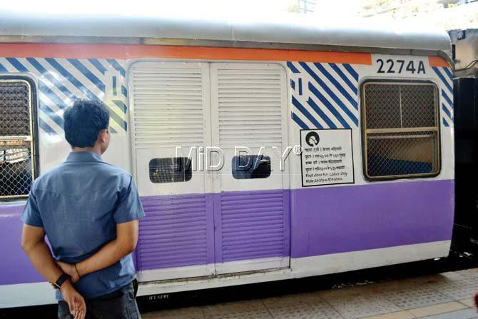 Railway officials began testing the automatic doors on coaches in March 2015. This March, the revamped coaches with automated doors will begin rolling in. Pic/Datta Kumbhar