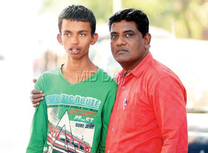 Tanuj Mahashabde (right) with Majbul Mallik. Pic/Nimesh Dave