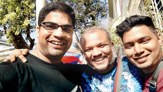 Saurav Mohapatra (left) and Vivek Shinde (right) with writer Saumin Patel who contributed with a short story for Mumbai Confidential