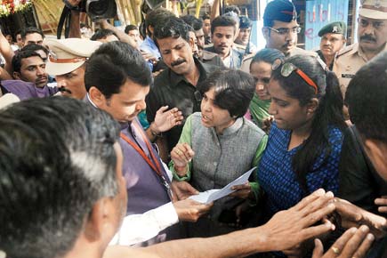 Shani temple row: Women's group approaches CM after thwarted protests