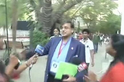 Shashi Tharoor evades media when asked about Sunanda Pushkar's murder case