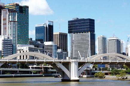Drunk British man goes missing after jumping off bridge in Brisbane