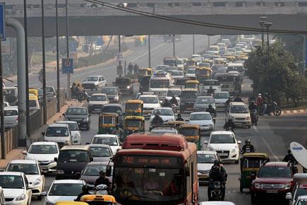 Air pollution drops by 50 percent in Delhi: Government