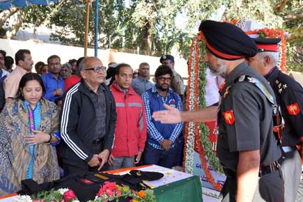 Thousands pay respect to NSG commando Niranjan E.K.