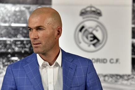 Real Madrid coach Zinedine Zidane backs under-pressure James Rodriguez 