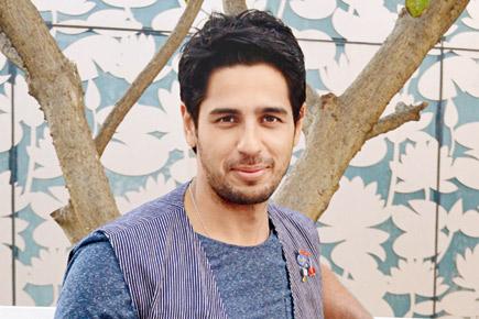 Sidharth Malhotra excited for 'Kala chashma' song release