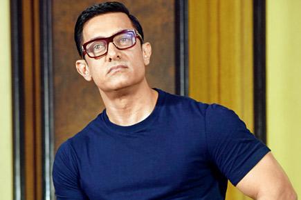 Ooi ma! Aamir Khan makes a big boo-boo at 'Dangal' poster launch
