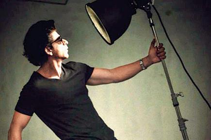 Spotlight! Is Shah Rukh Khan keen to go behind the camera?