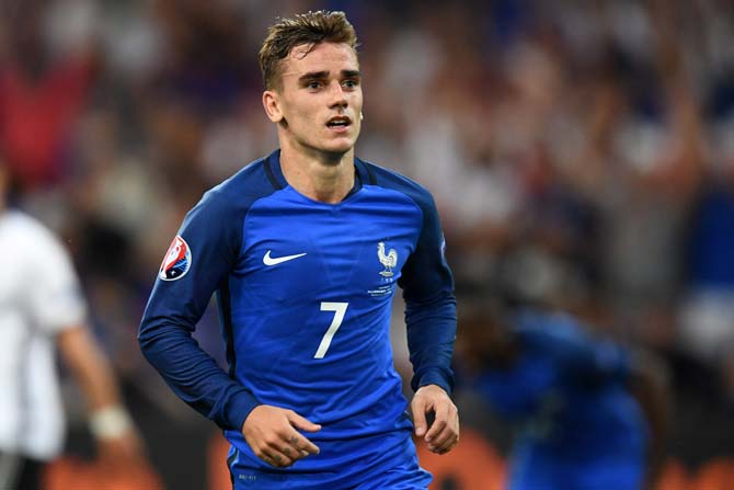 Antoine Griezmann clinched the Golden Boot award at the 2016 European Championship