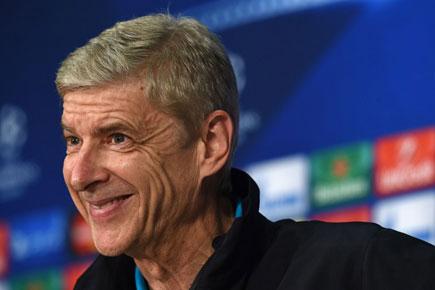 Arsene Wenger does not rule out possibility of coaching England