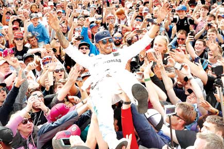 British GP: Lewis Hamilton to the four