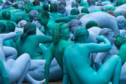 When a crowd of naked people were covered in blue paint for art!