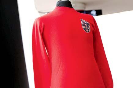 Geoff Hurst's England 1966 World Cup final shirt goes unsold
